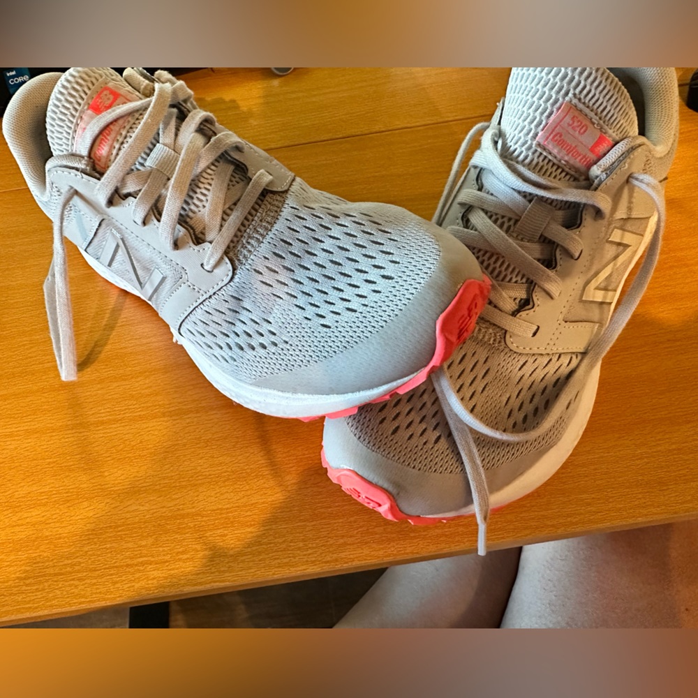 New balance 520 sz 10